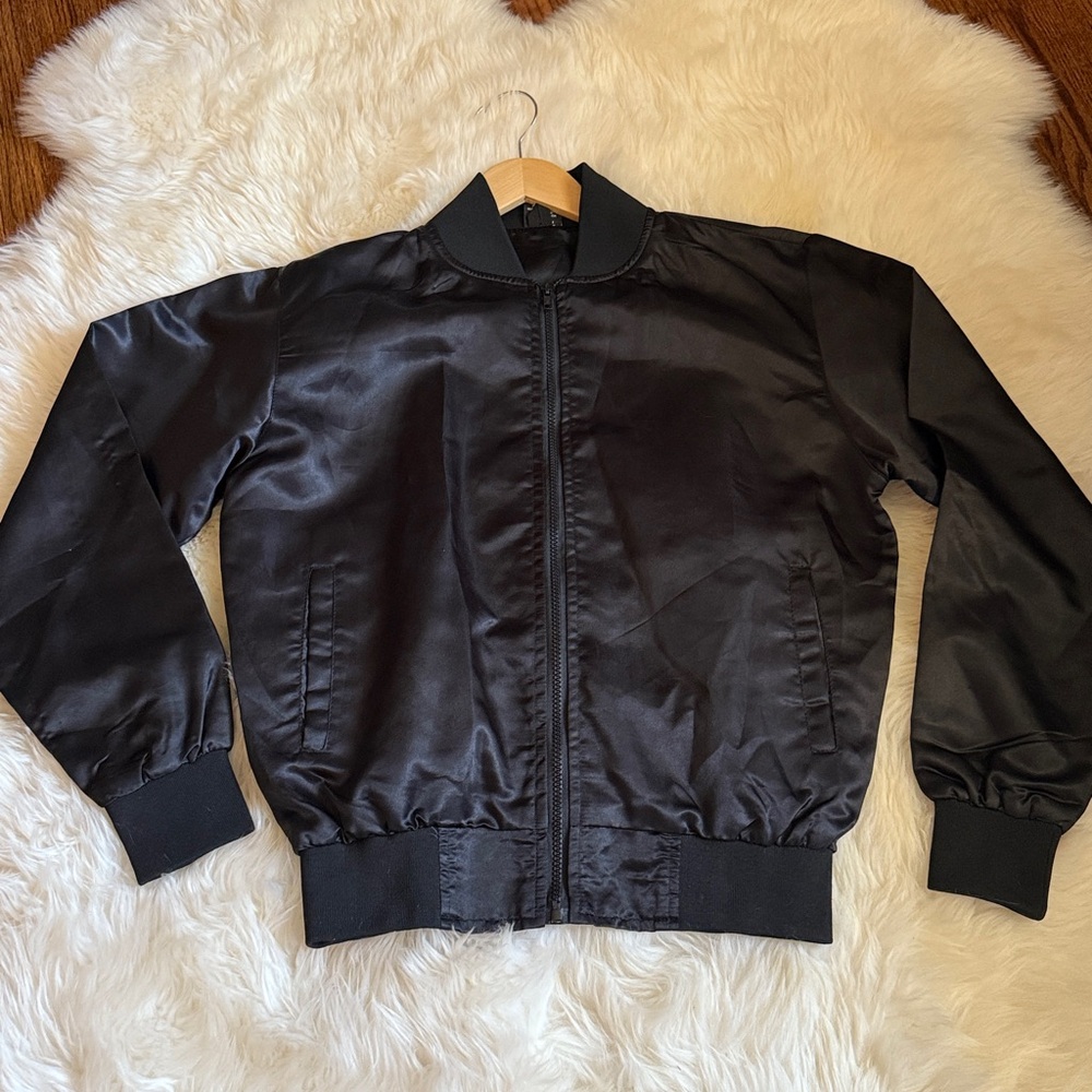 Ball & Chain Co pool ball jacket - Picture 2 of 4